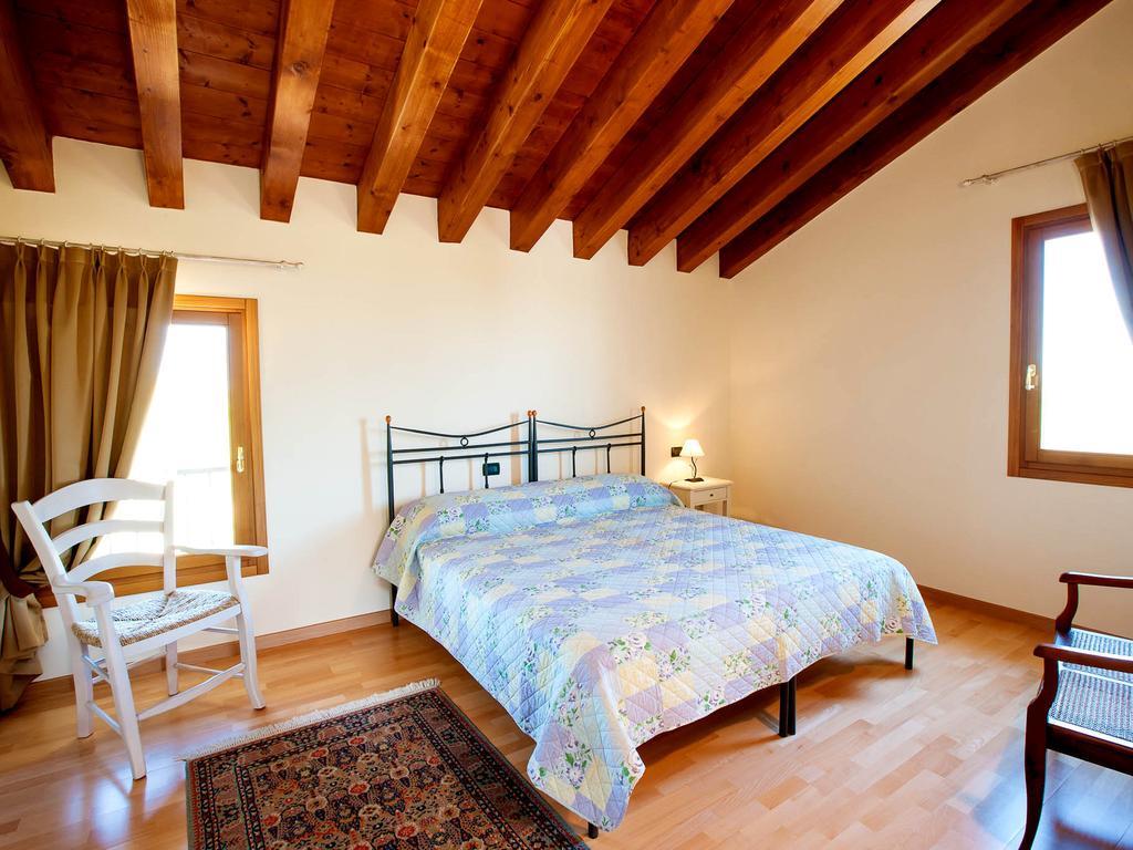Agriturismo Crocerone Bassano del Grappa Rom bilde